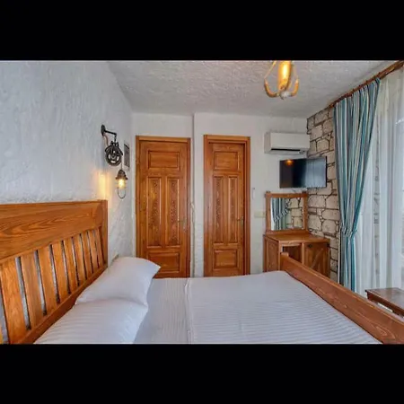 Aymesev Tas Hotel